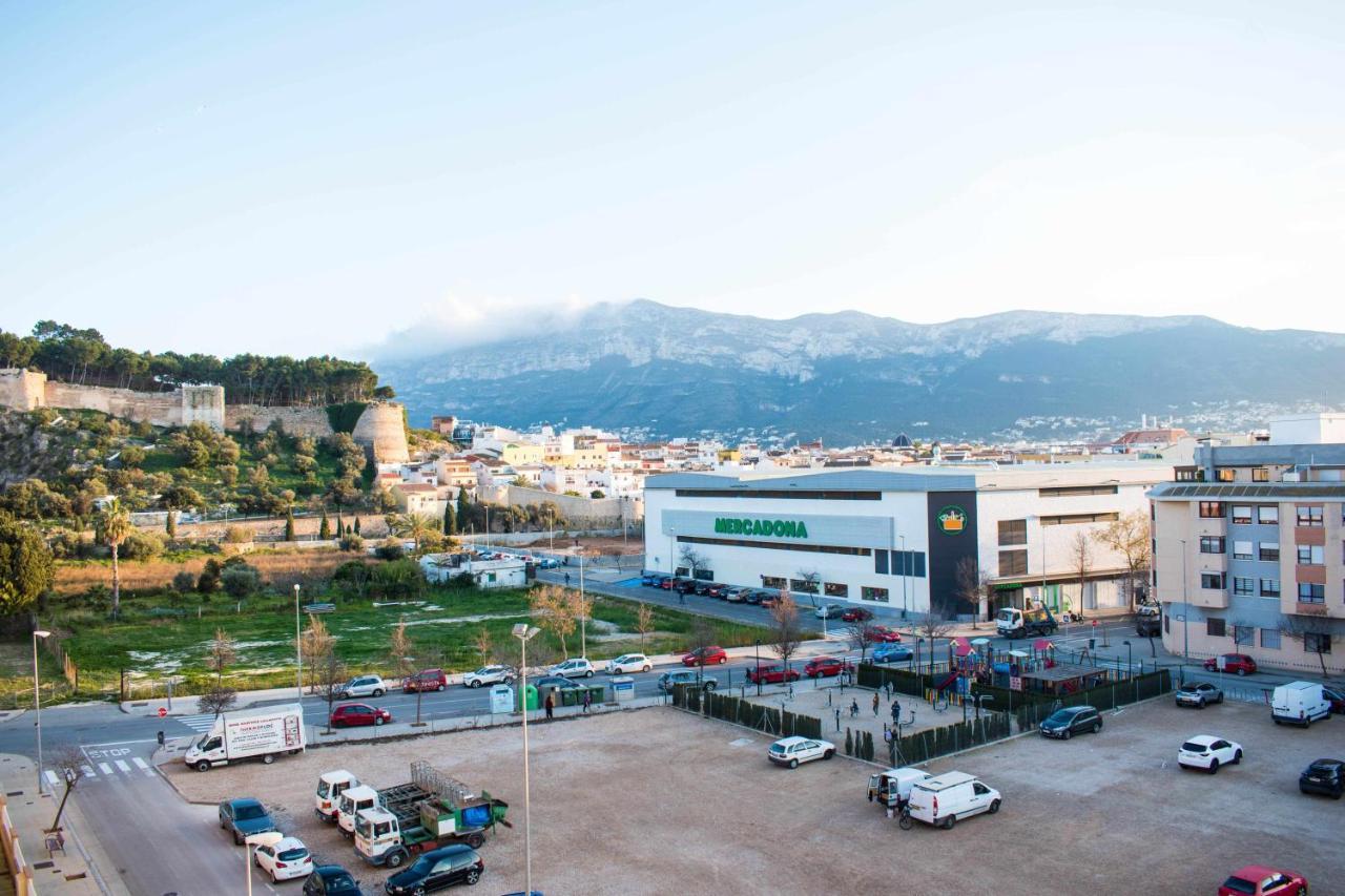 Atico Con Vistas Al Castillo Al Lado Del Mar Dénia Eksteriør billede